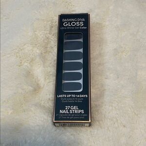 Dashing Diva Gloss Ultra Shine Gel Color Press-On Nails - Black